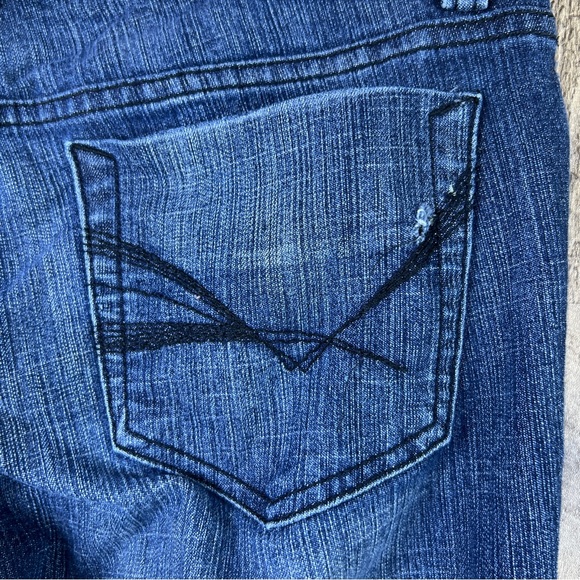 Refuge Premium Size 11 Dark Blue Wash Jeans Lo Rise w/5 Pockets & Belt Loops - Picture 11 of 15